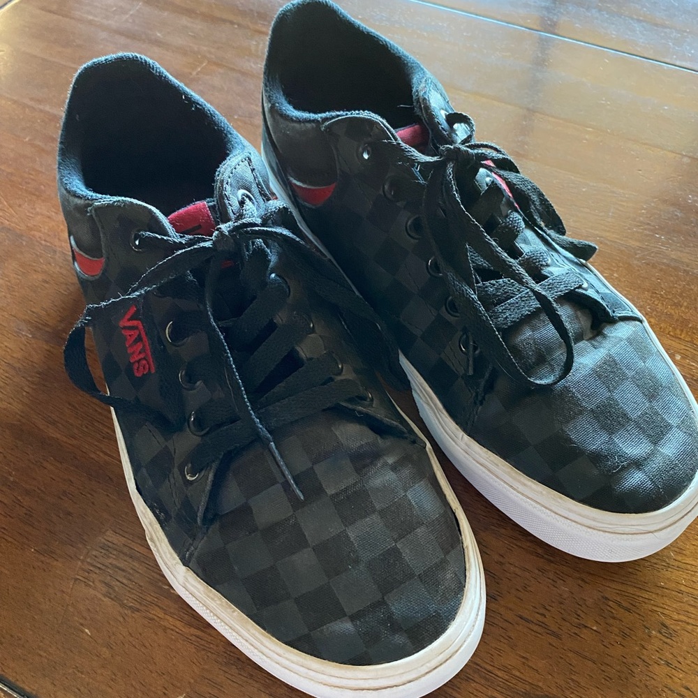 Vans mens 7.5 Black and Gray checkerboard shoes